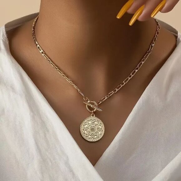 Private Label Jewelry - NEW Emerson Gold Mandala Coin Charm Toggle Chain Necklace
